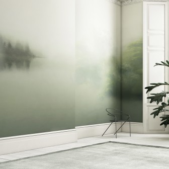 Tapet cu peisaj cețos cu lac și pădure