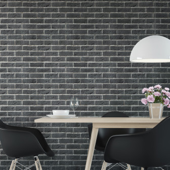 Panou decorativ cărămidă aparentă neagră într-un interior modern