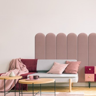 Panouri decorative tapițate roz în living modern