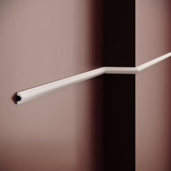 Brau decorativ din polimer rigid aplicat pe perete