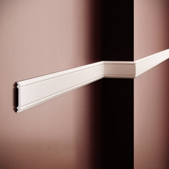 Brau decorativ din polimer rigid montat pe un perete