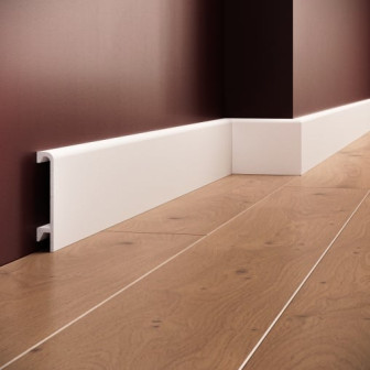 Plintă decorativă albă din polimer rigid