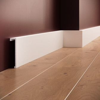 Plinta decorativa alba din polimer rigid