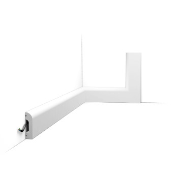 Plinta decorativa alba pentru perete si usa