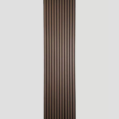 Panou riflat de exterior Light Coffee montat pe fațadă